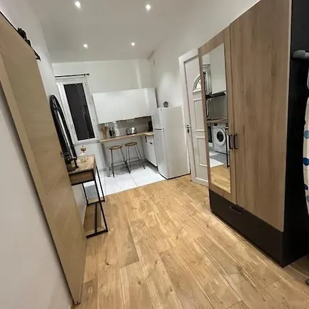 Confortable Tres Proche Du Centre De Apartman Nîmes
