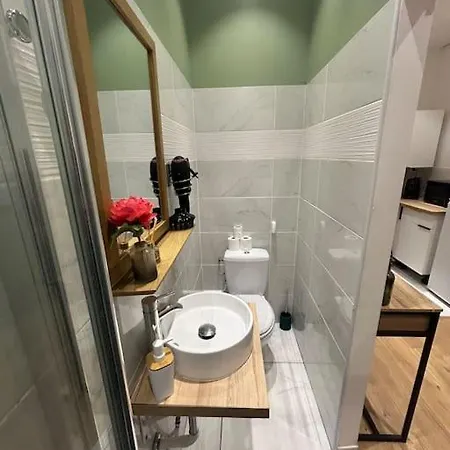 Apartman Confortable Tres Proche Du Centre De *