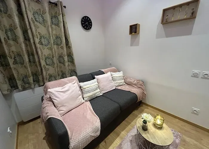 Confortable Tres Proche Du Centre De Nimes