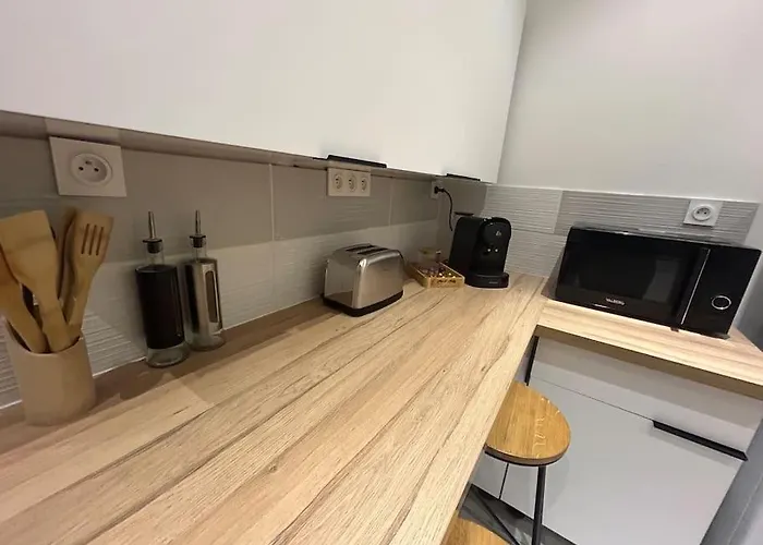 Confortable Tres Proche Du Centre De Apartment