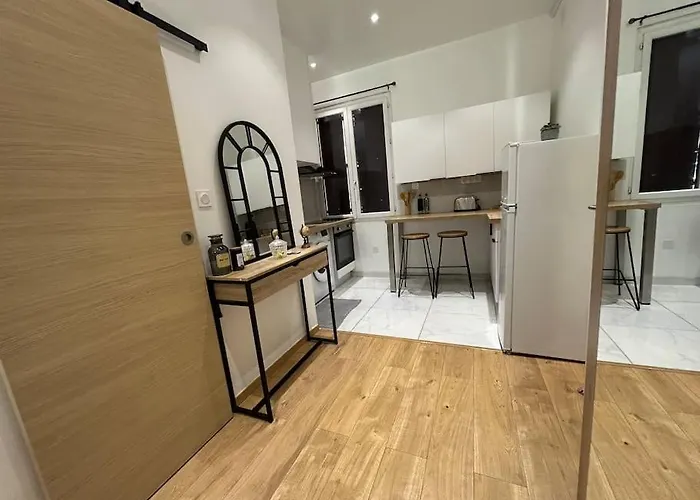 Confortable Tres Proche Du Centre De Apartment *