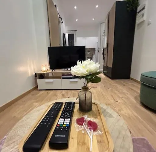 Confortable Tres Proche Du Centre De Apartment Nimes